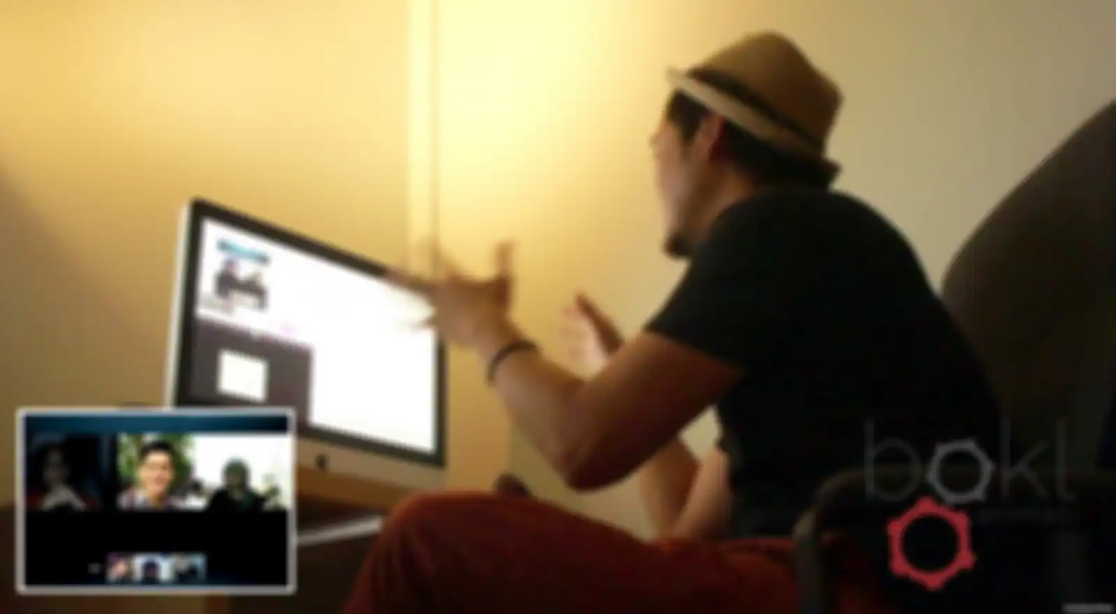  Animator film Hollywood, Ronny Gani, saat mengajar lewat kelas online miliknya, Bengkel Animasi.