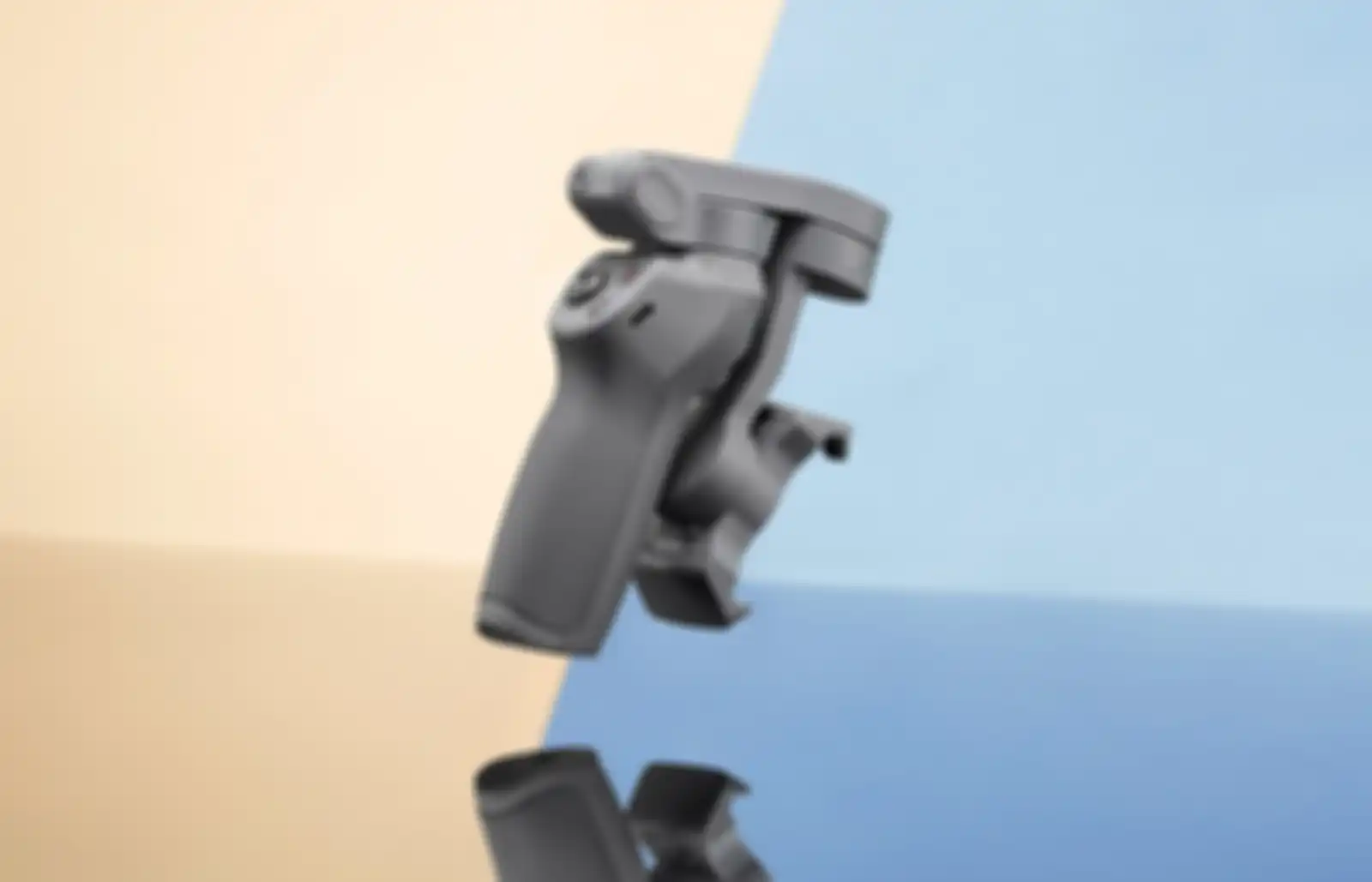 Bentuk DJI Osmo Mobile 3 ketika dilipat