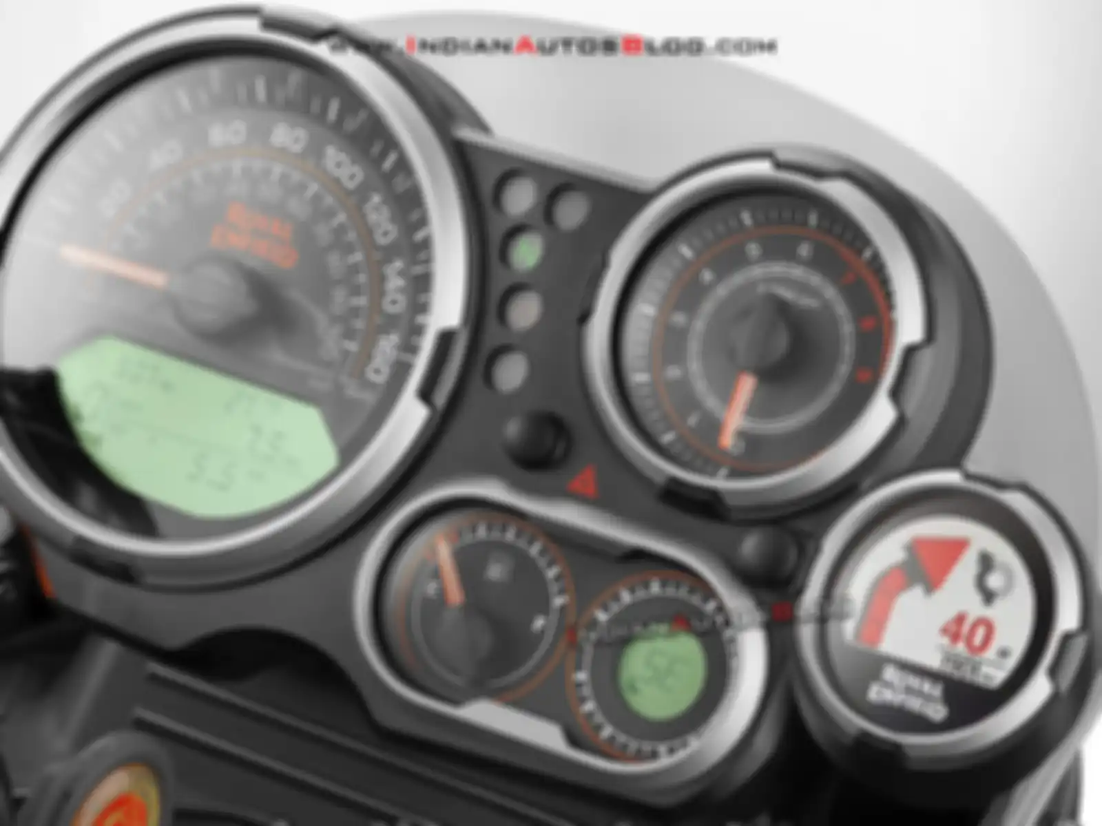 Royal Enfield Himalayan 2021 sudah tersedia navigasi Tripper.