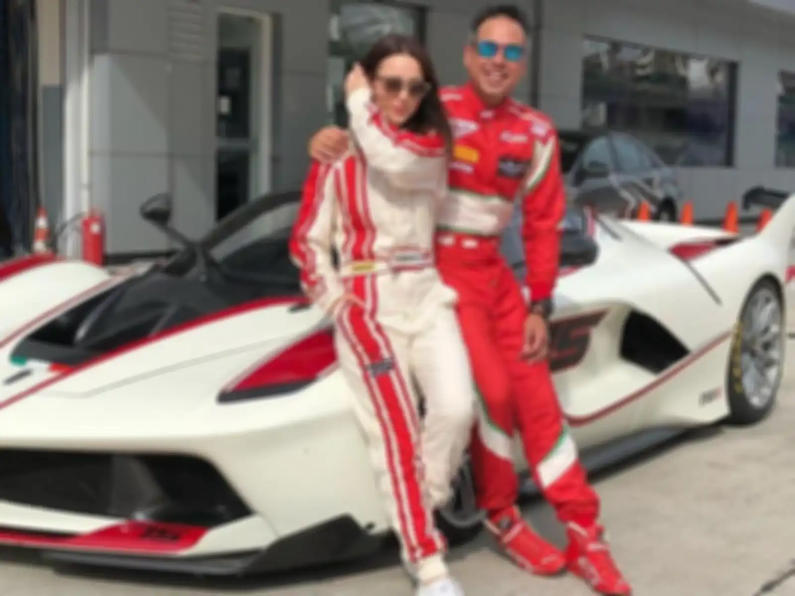Julie Estelle dan David Tjiptobiantoro 