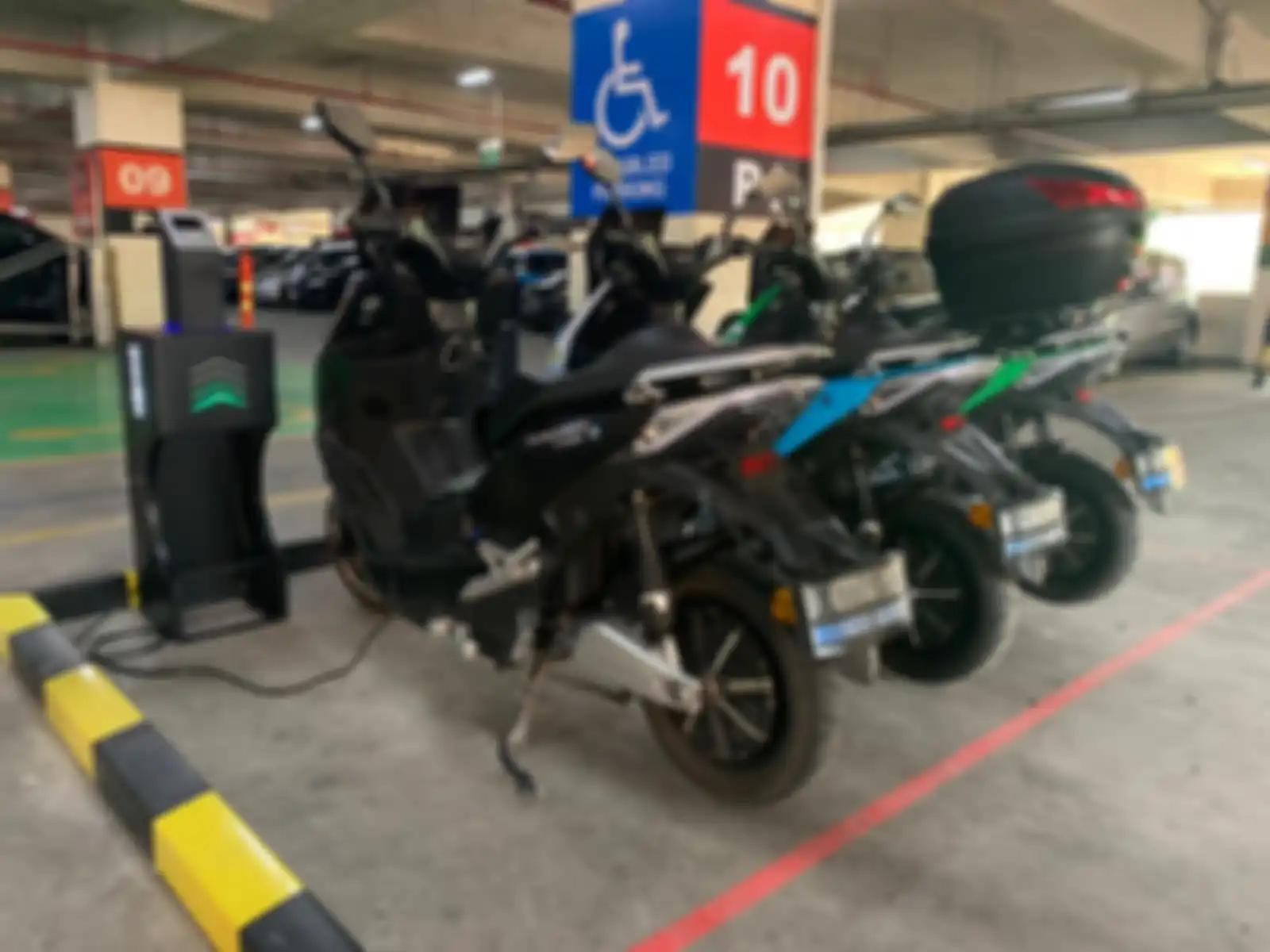 Smart Charging Station milik United E-Motor