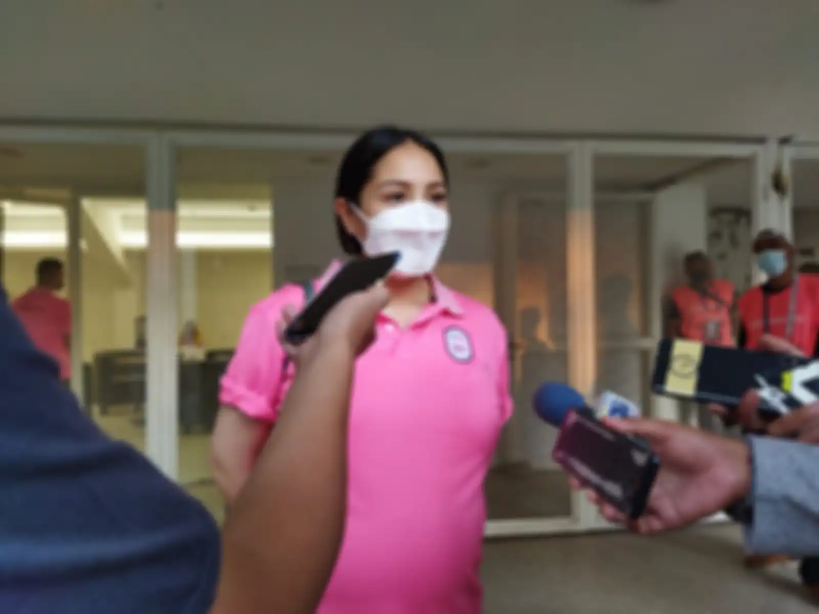 Istri Chairman RANS Cilegon FC, Nagita Slavina, di Stadion Madya, Senayan, Jakarta Pusat, Selasa (28/9/2021)