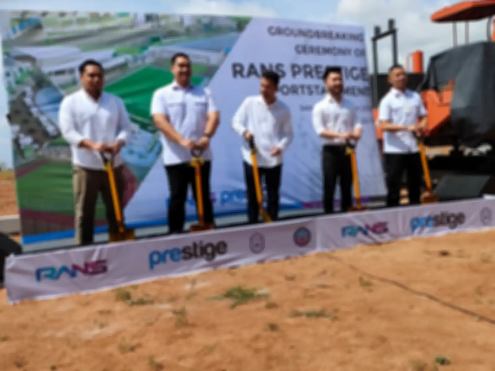 Raffi Ahmad dan Rudy Salim akan membangun stadion mewah untuk RANS Cilegon FC