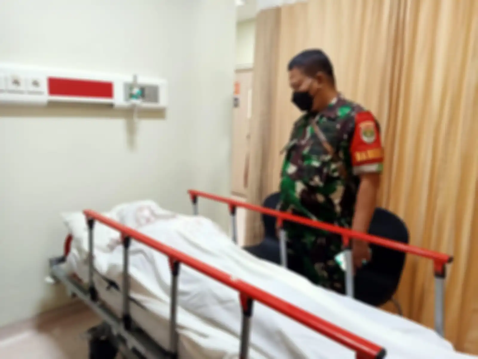 Dalam foto profil yang beredar, Sahdi anggota Yonif Raider 303 Kostrad tampak gagah dengan menyandang brevet Cakra. 