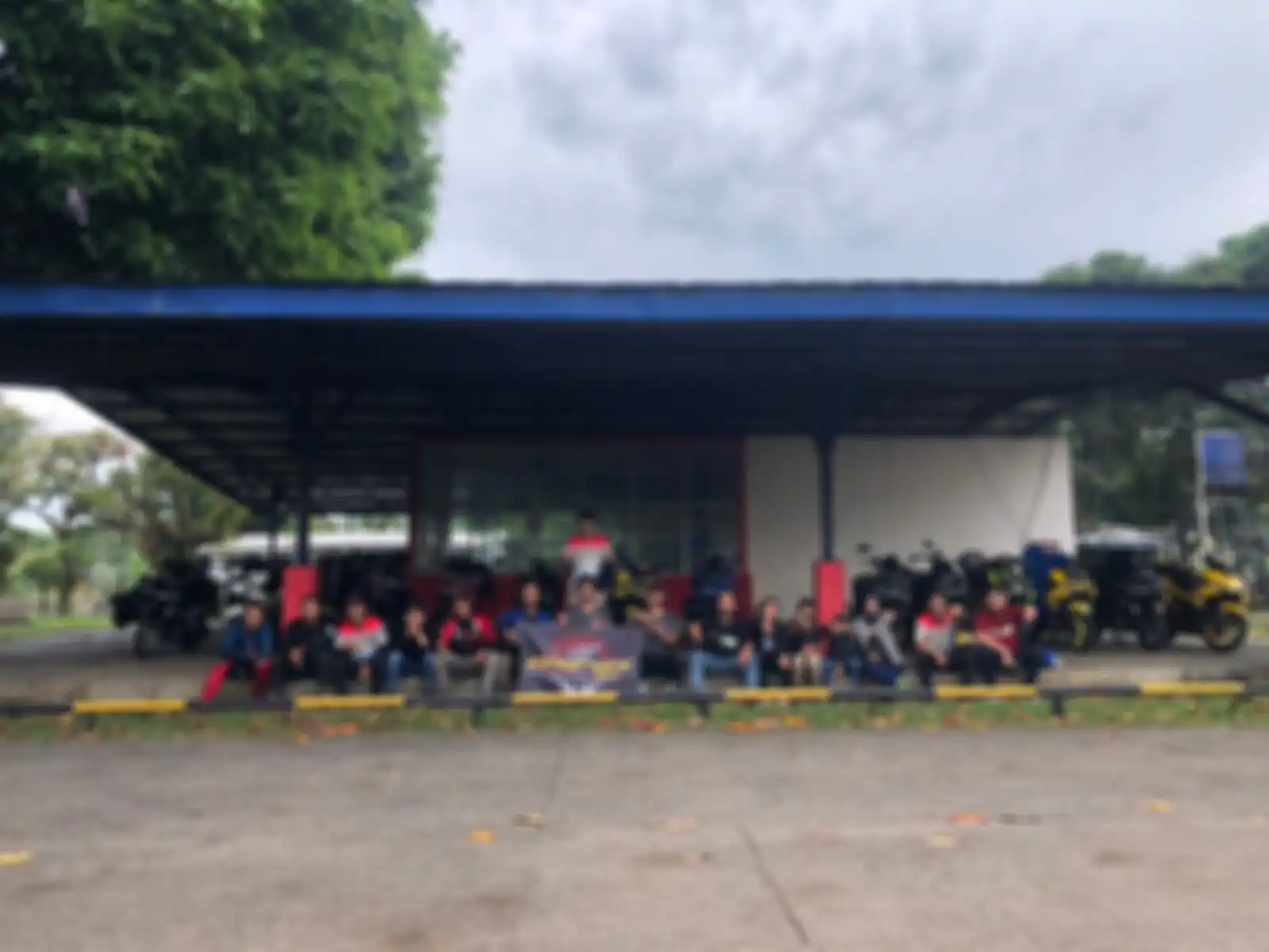 Aerox 155 Rider Community Indonesia (ARCI) menggelar kegiatan Track Day di Sentul Karting Circuit, Bogor, Jawa Barat yang diikuti oleh sebanyak puluhan peserta.
