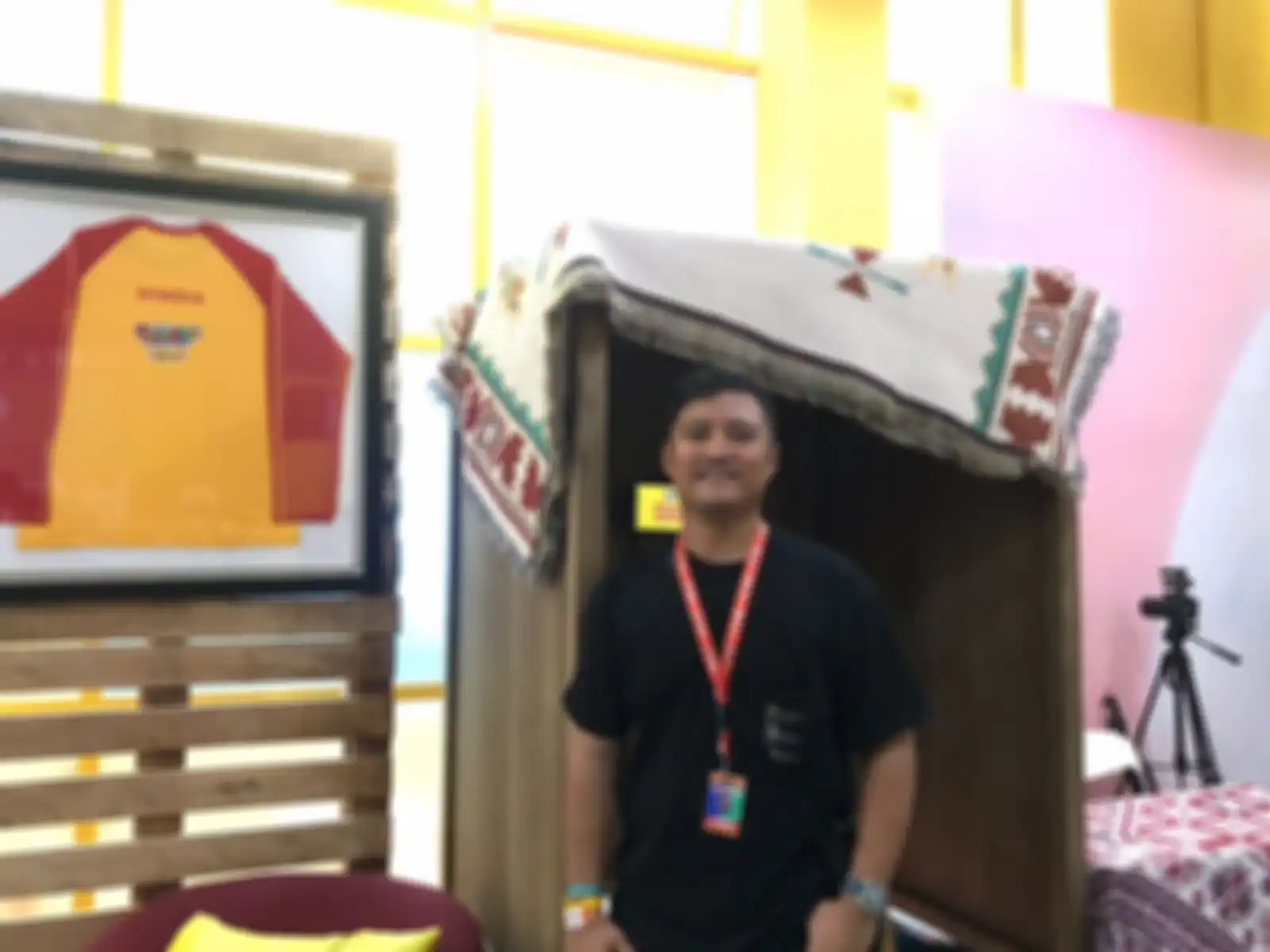 Fahroni Arifin selaku SPV-Head of Brand Mgt. & Strategy Indosat Ooredoo Hutchison