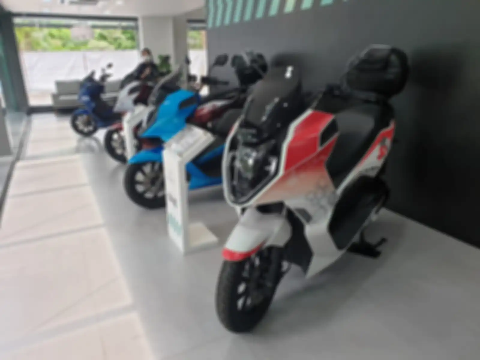 Motor listrik ALVA One juga dipajang di ALVA Experience Center.