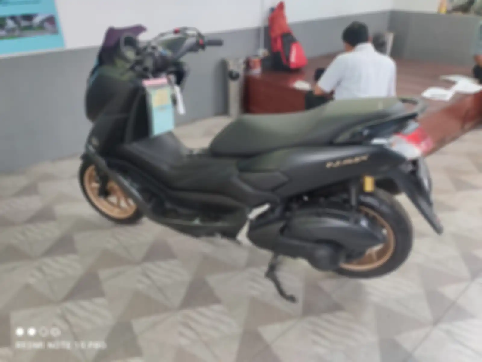 Tampak samping Yamaha NMAX yang dilelang Rp 12 jutaan.
