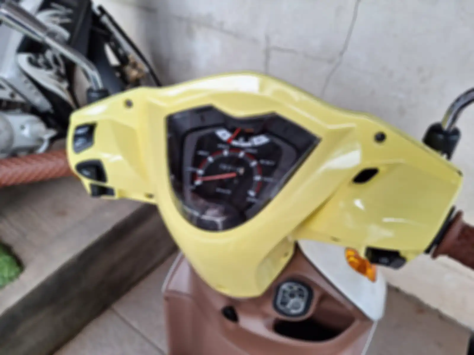 Hasil repaint body kasar motor jadi body halus.