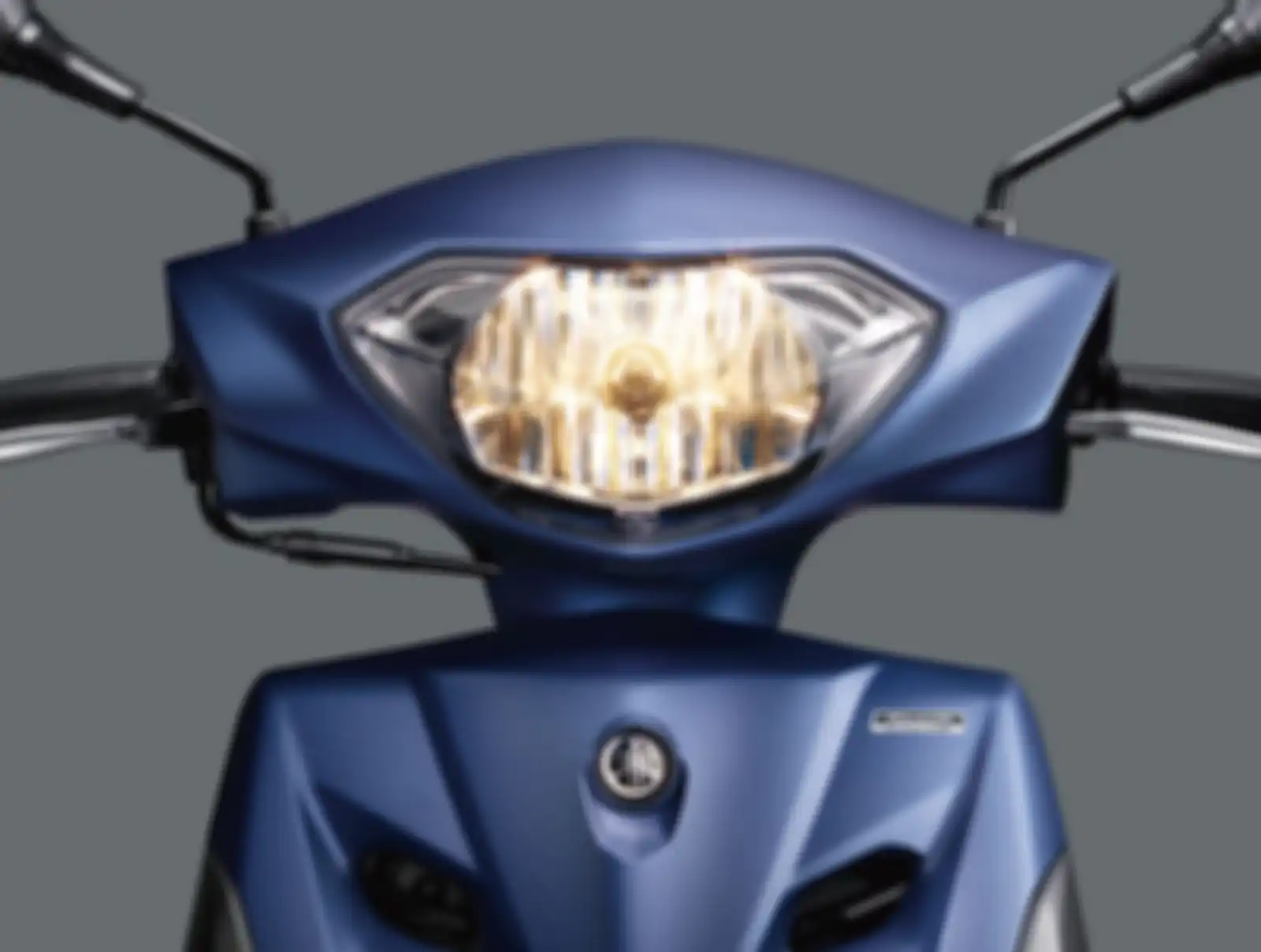 Headlamp Yamaha AxisZ masih halogen.