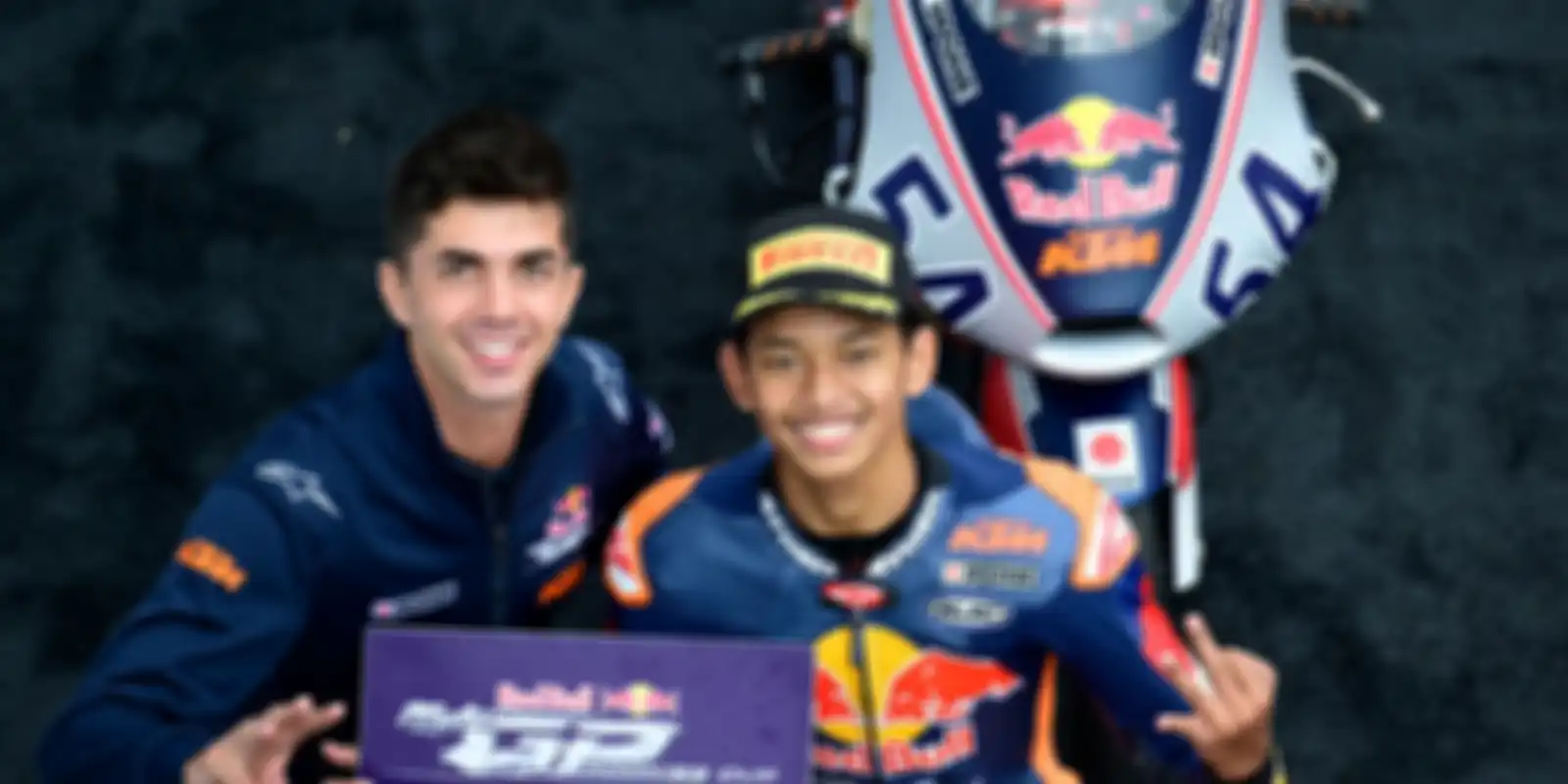 Veda Ega Pratama Persembahkan Podium Perdananya di Red Bull Rookies Cup Untuk Indonesia. 