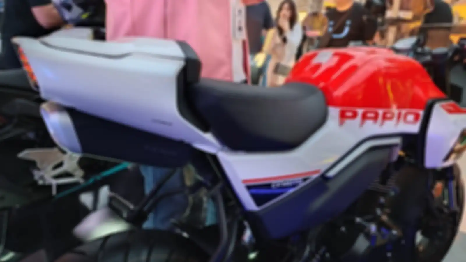 Desain bodi ala cafe racer modern. 