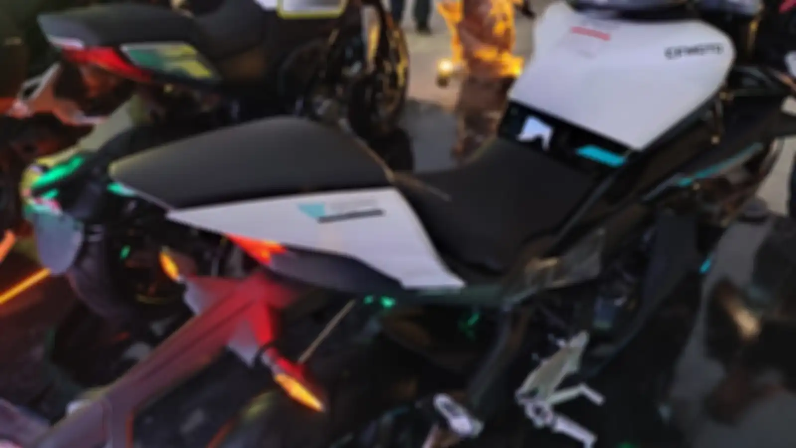 Dimensi moge CFMoto 450SR.