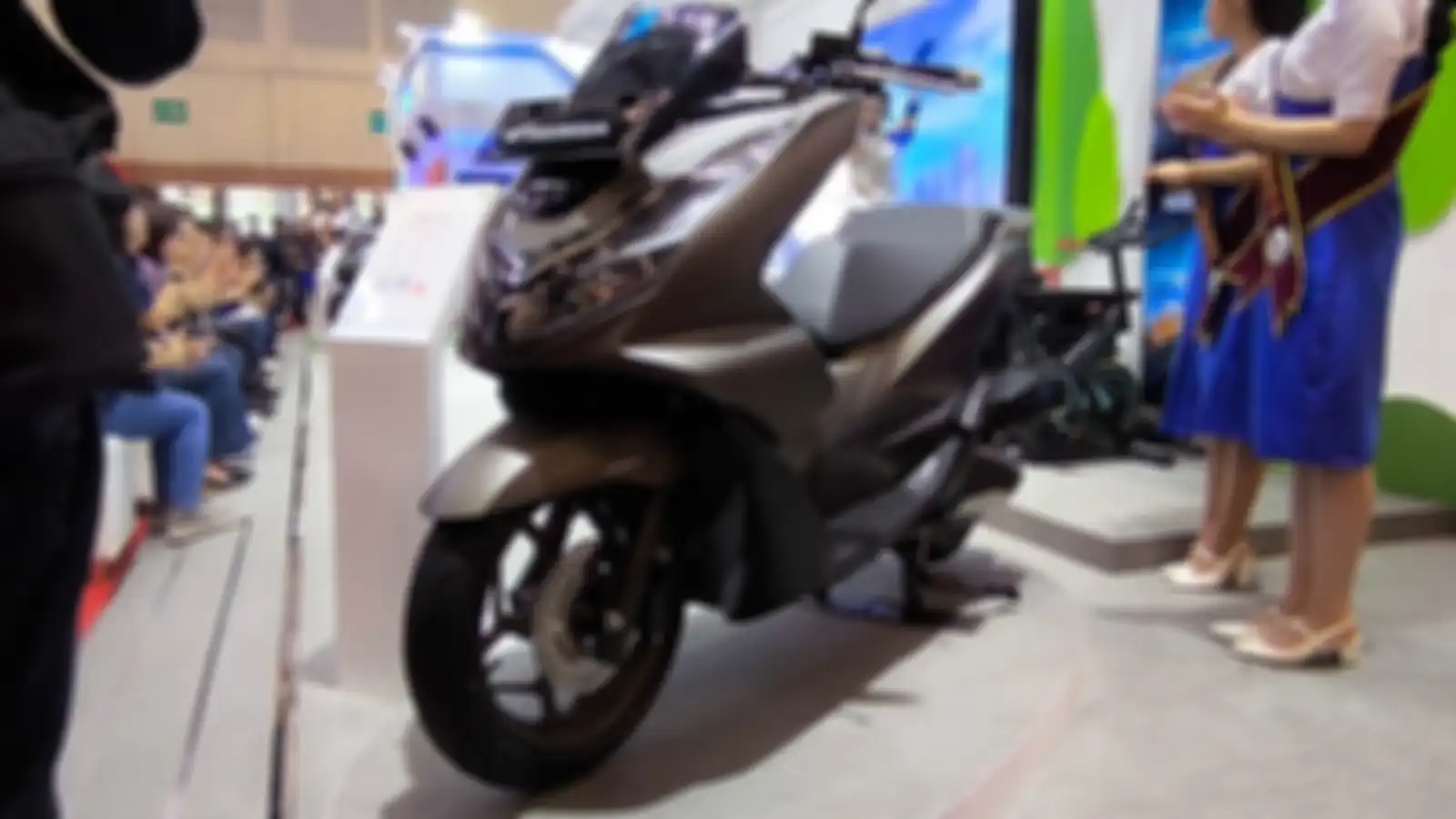 Honda PCX 160 di booth FIFGroup.