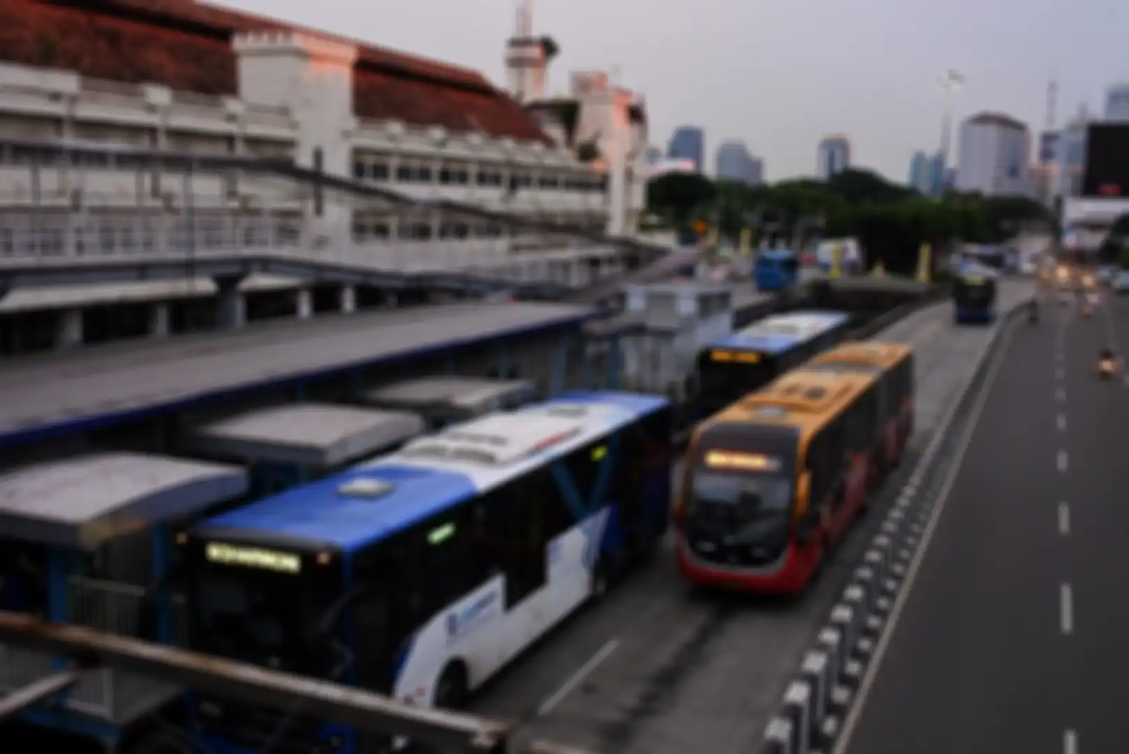 Trans Jakarta di Halte Harmoni, Jakarta.