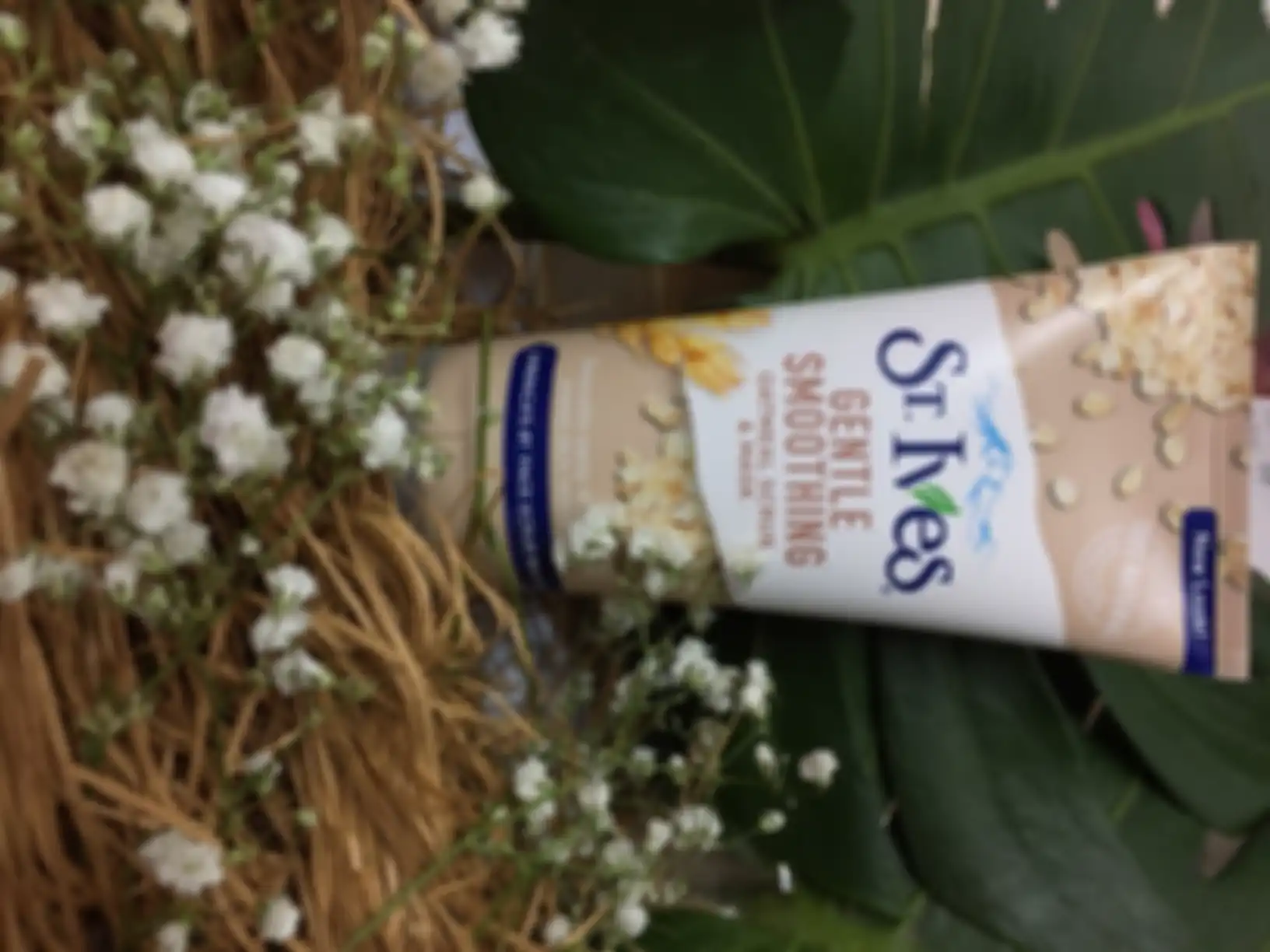 Gentle Smoothing Oatmeal Scrub and Mask
