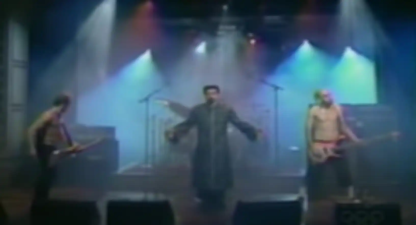 Penampilan System Of A Down di acara Late Night.
