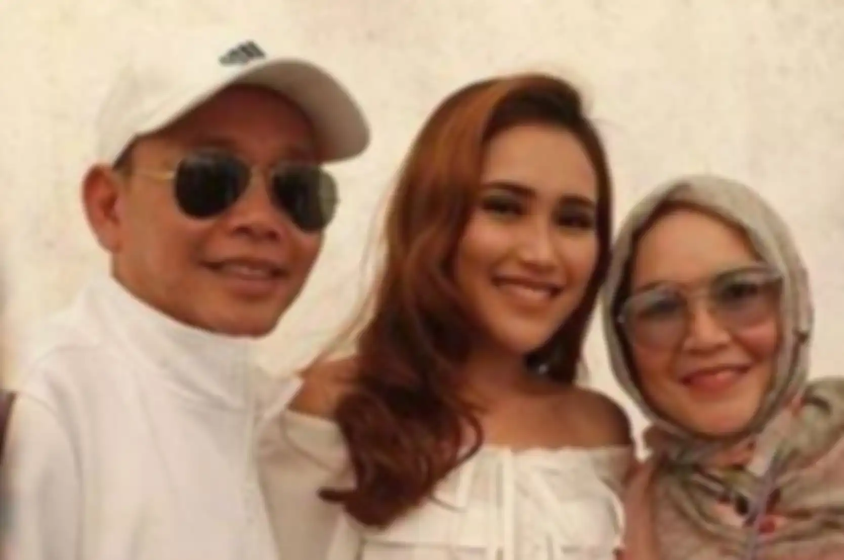 Tak Terima Nasib Anaknya Jadi Bahan Guyonan Jessica Iskandar, Ayah Ojak Ngamuk Sampai Nekat Lakukan Hal Ini, Kakek Bilqis Singgung Soal Pengkhianat