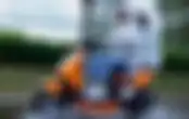 Bukan Digas, Ini yang Harus Dilakukan Saat Mengendarai Motor Listrik