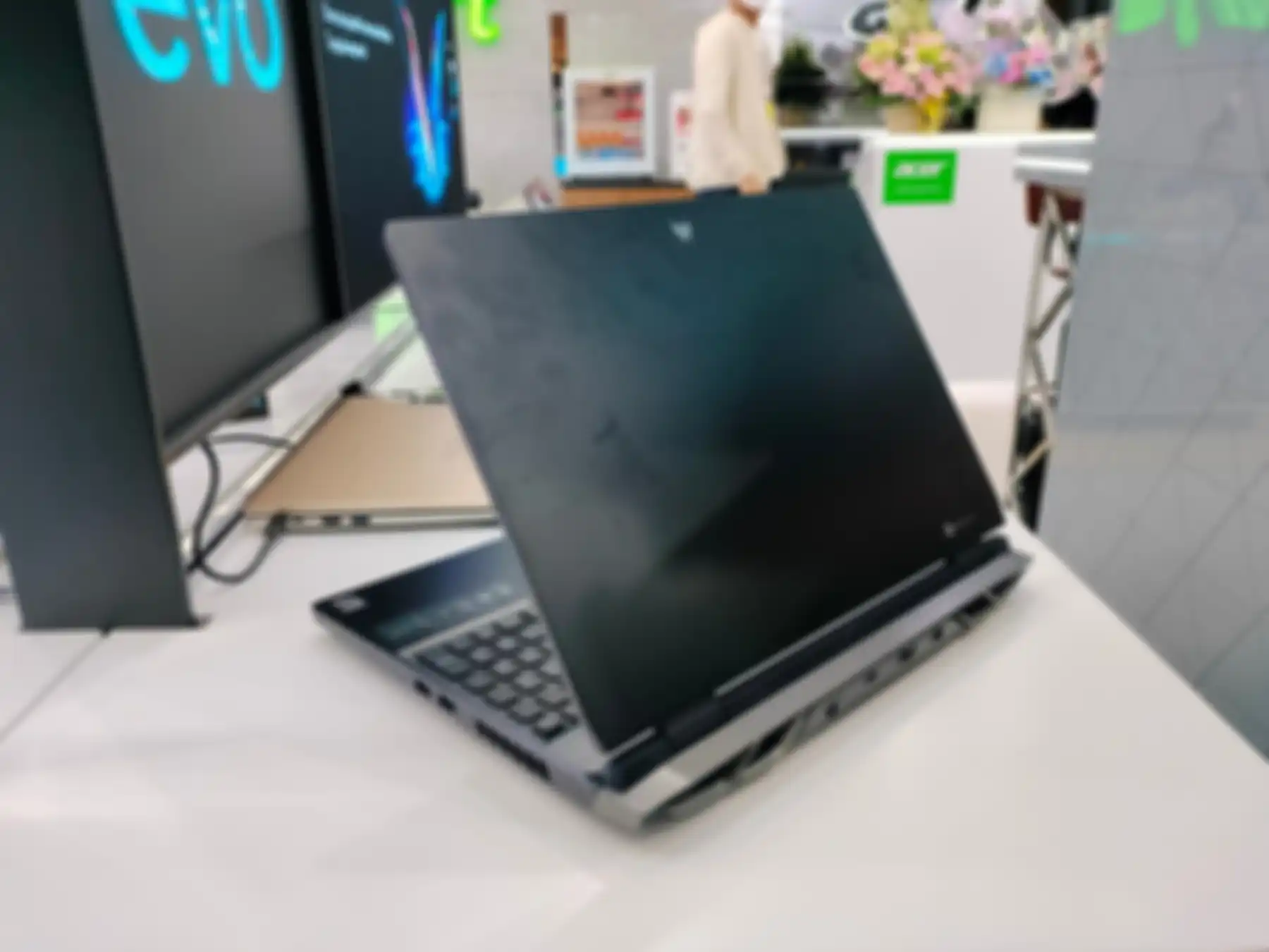 Acer Predator Helios 300 spatiallabs edition