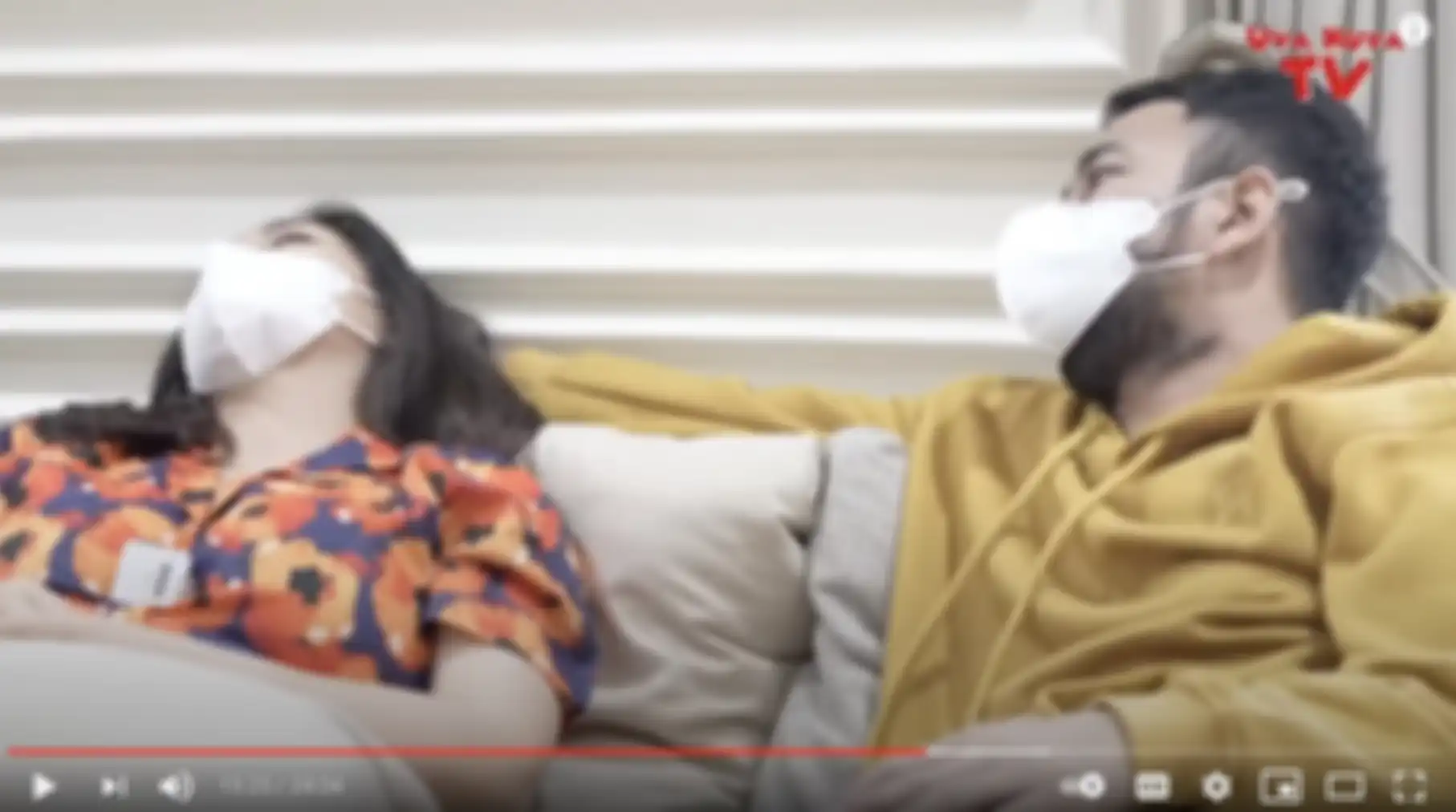  Nagita Slavina saat dihipnotis Uya Kuya