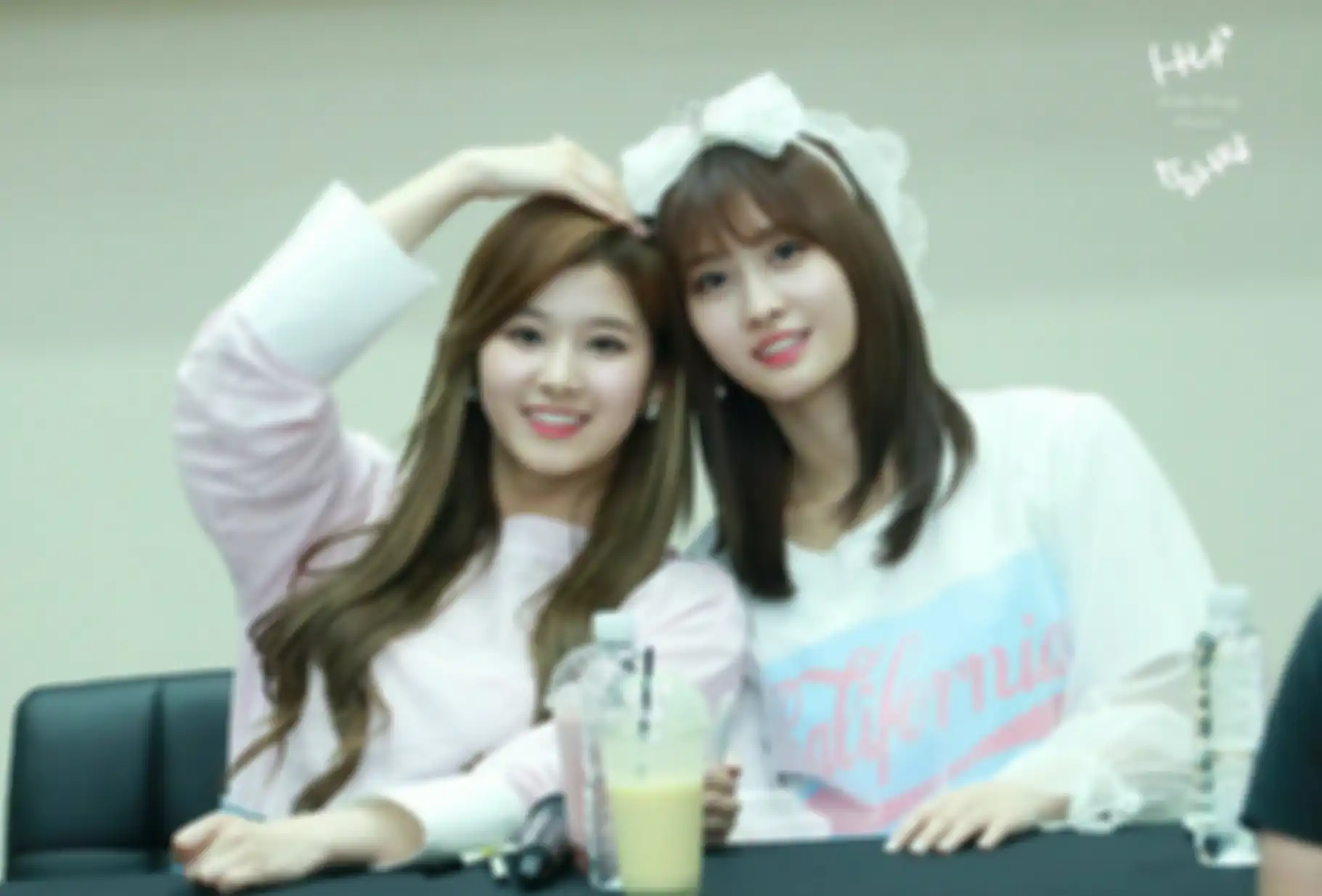 Sana & Momo TWICE