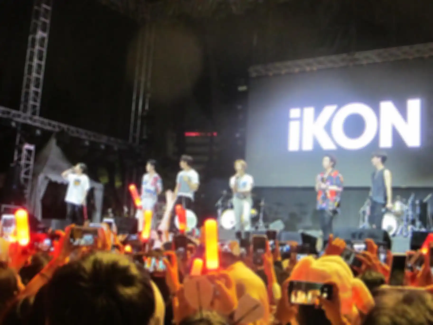 iKON