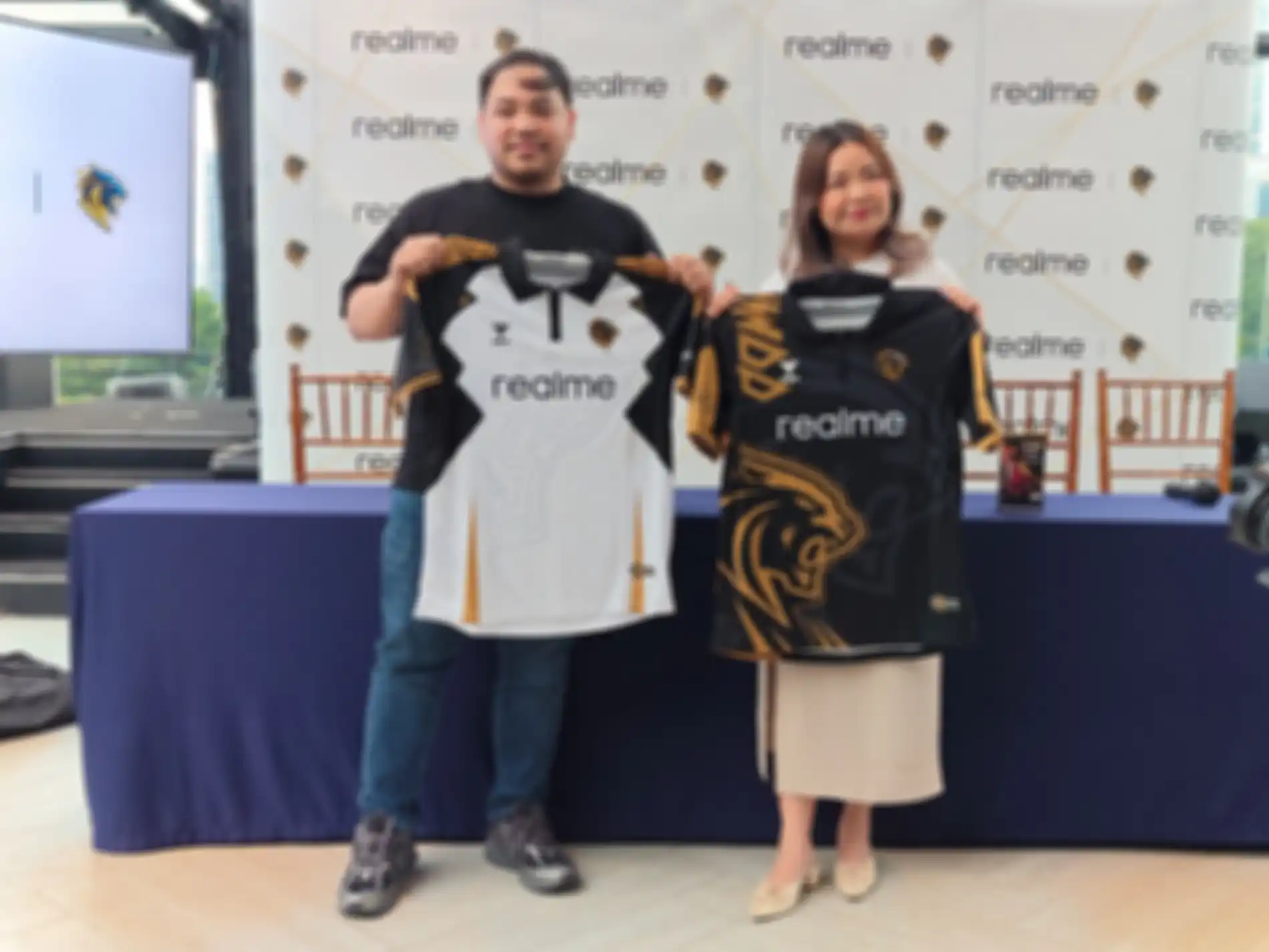 realme & dominator e-sports