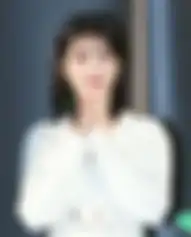 IU
