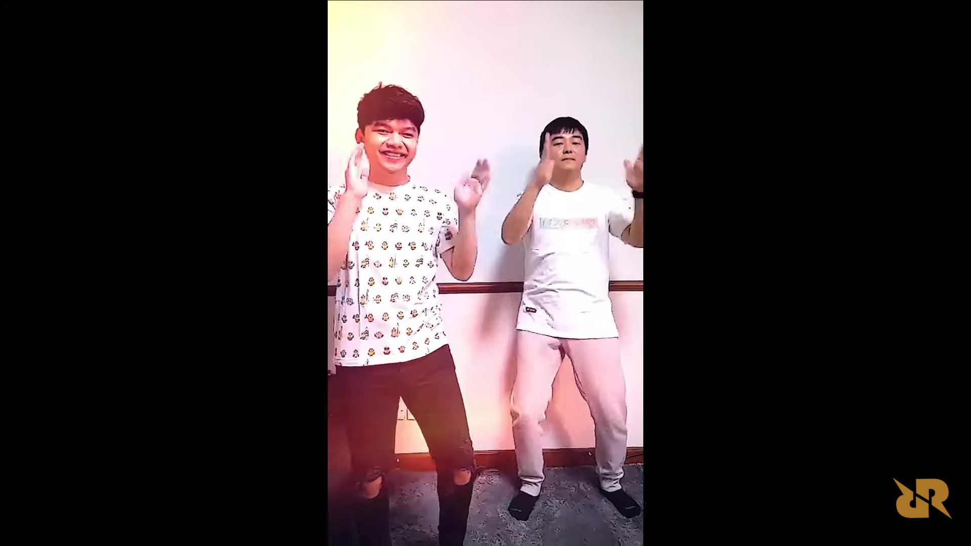 Tangkapan layar YouTube RRQ Hoshi (Acil dan Andrian Pauline)