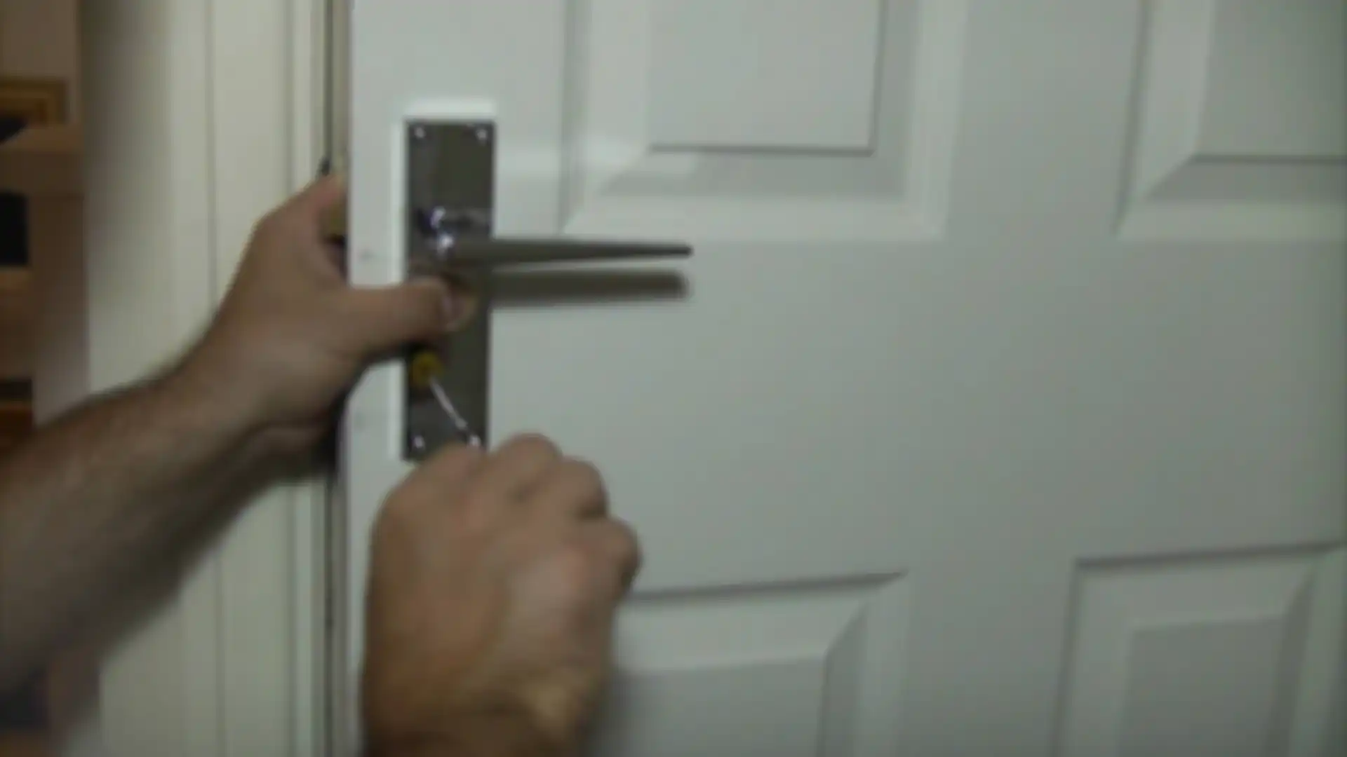 Sering Diremehkan, Ini Dos and Donts Cara Merawat Handle Pintu Rumah