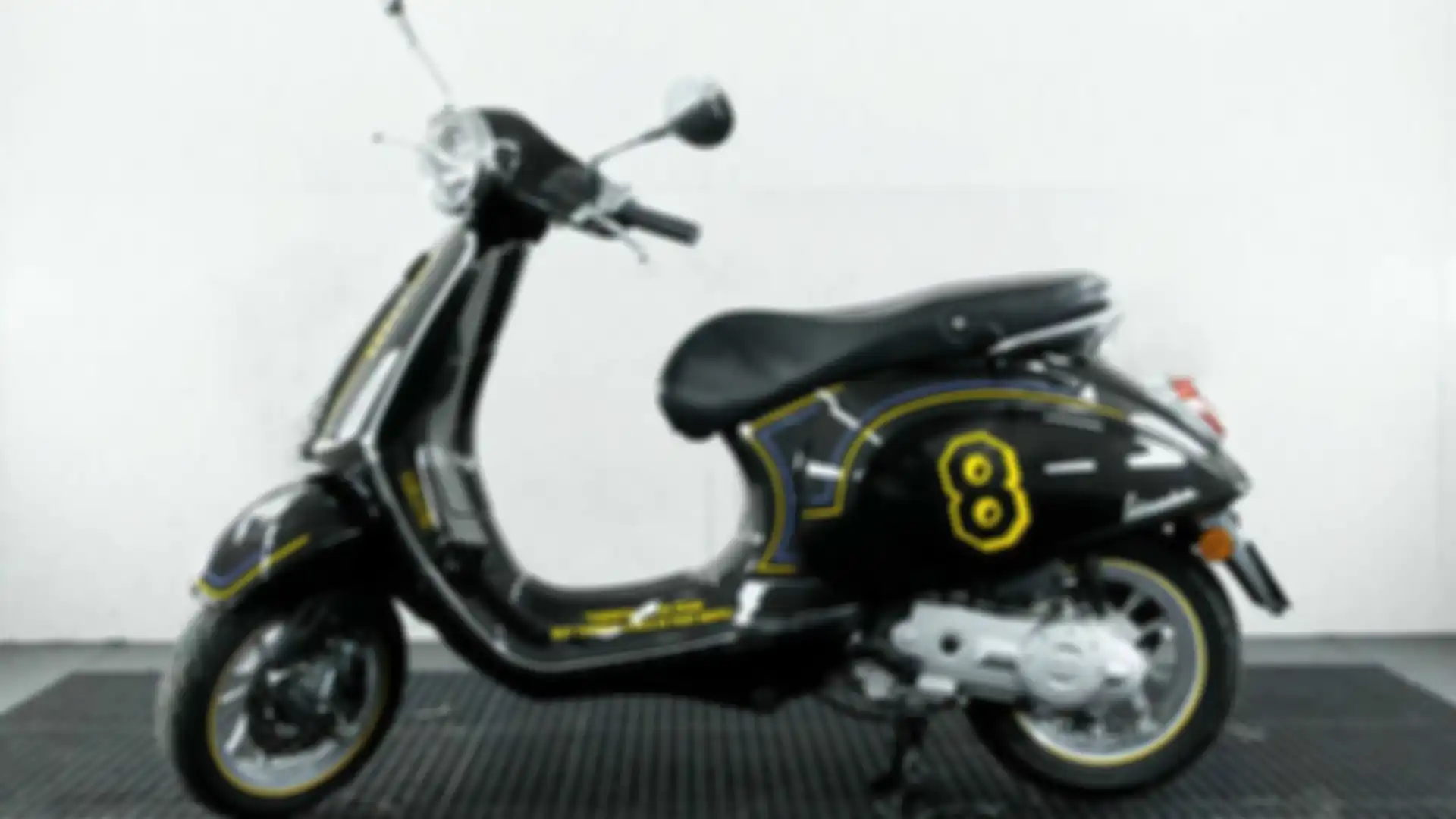 Vespa Primavera 50 edisi tribute Kobe Bryant dilelang