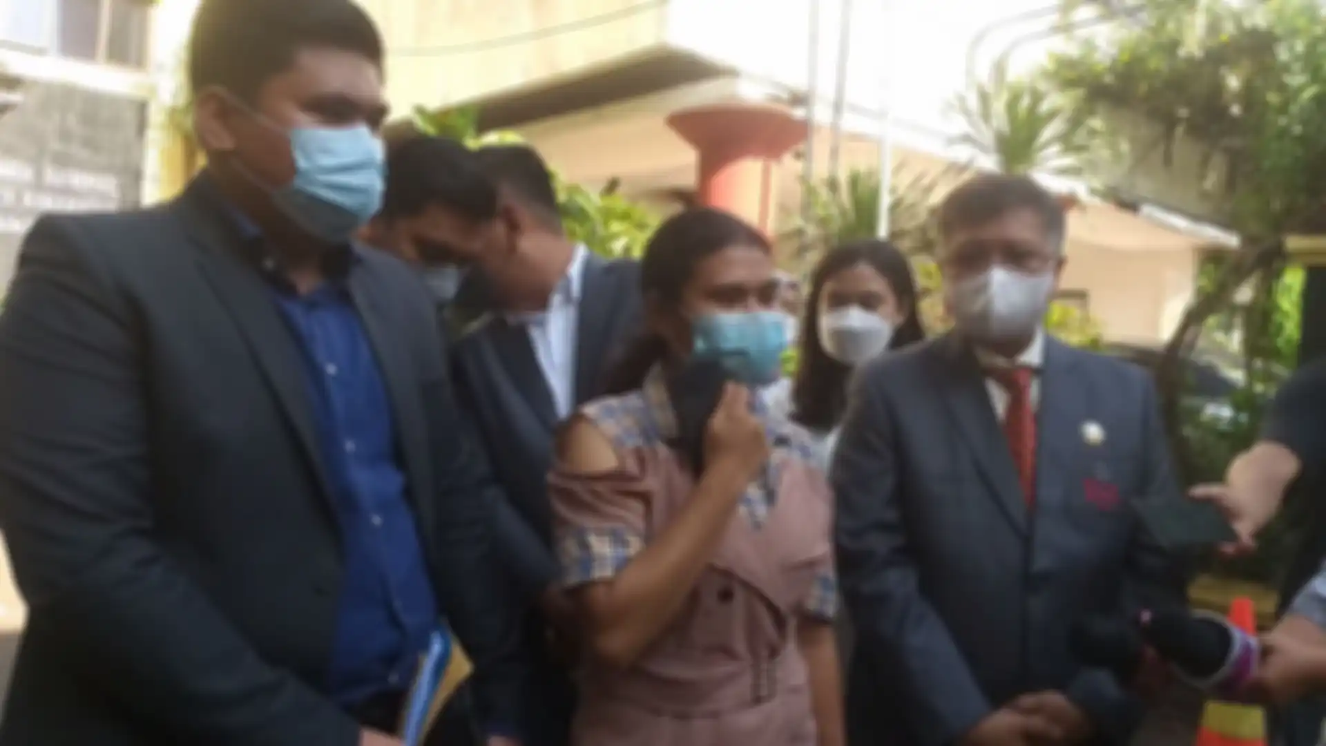 ART Desiree Tarigan, Irni saat ditemui Grid.ID di Komnas Perempuan, Menteng, Jakarta Pusat, Jumat (9/4/2021).