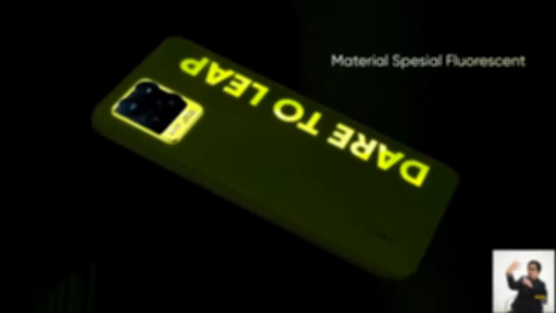 efek glow in the dark realme 8 Pro dengan warna terbaru.