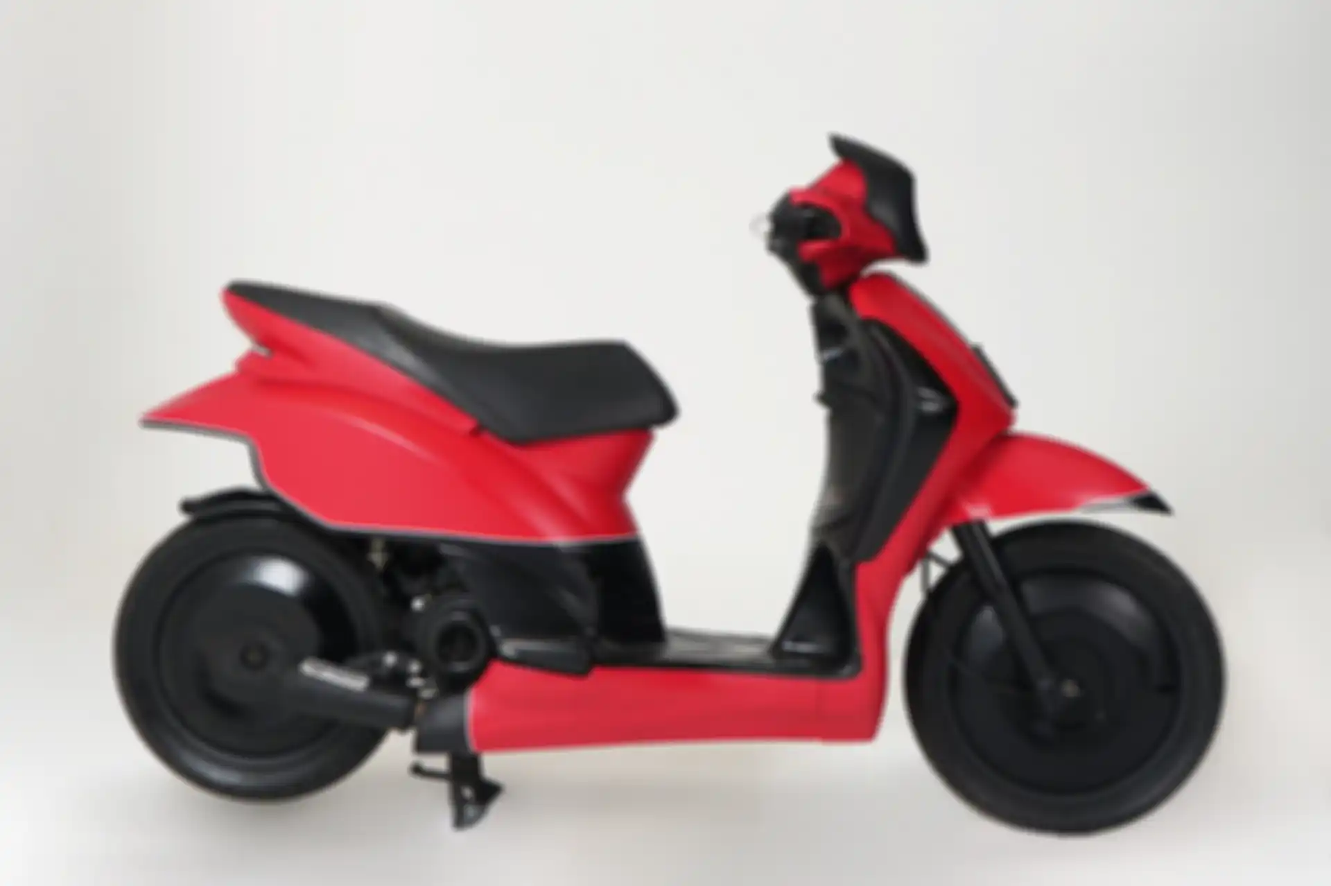 Modifikasi motor Piaggio Liberty 100 garapan Vespuci Bandung ambil referensi klub Chicago Bulls. 