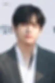 V BTS