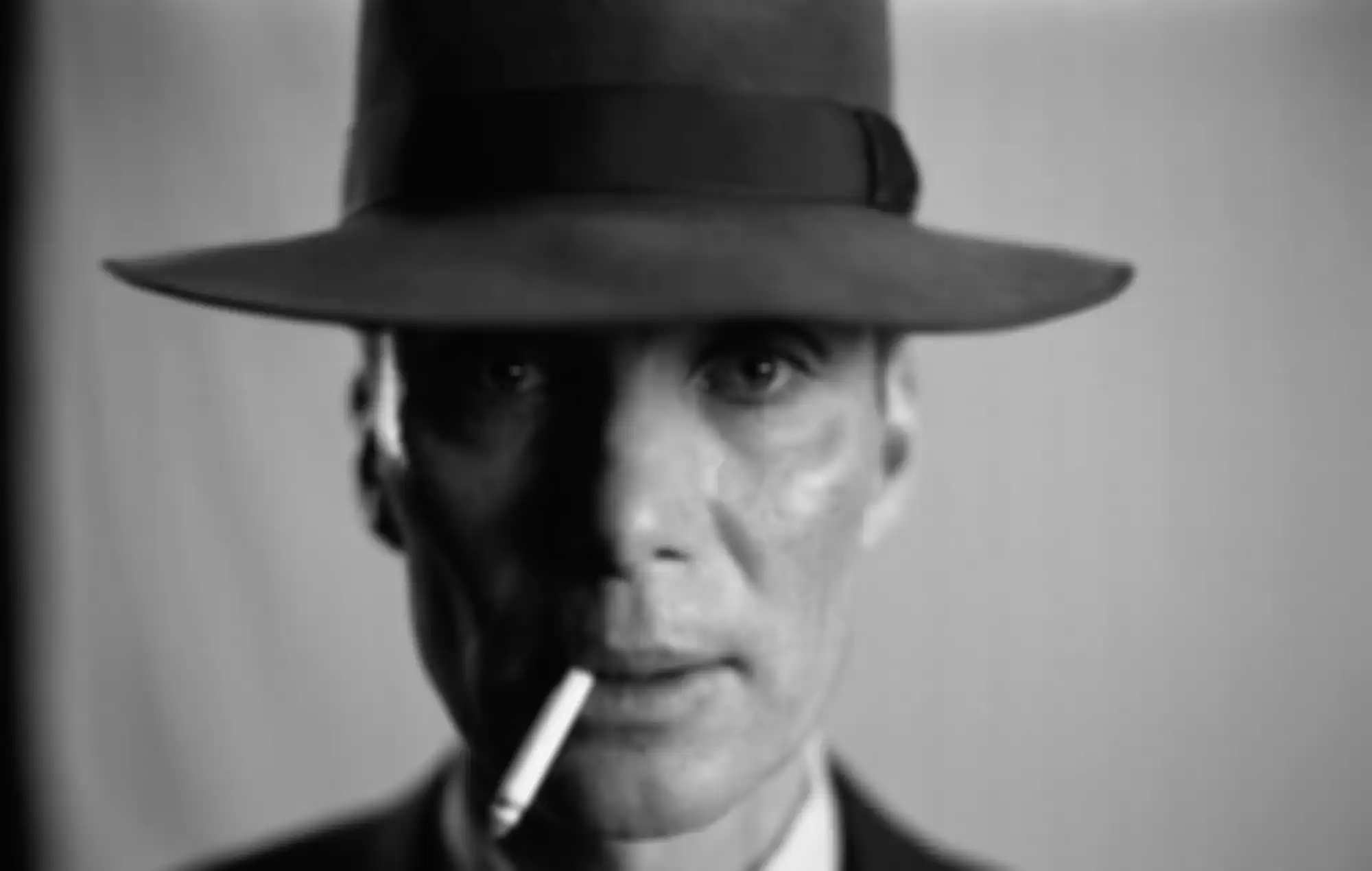 Tampilan Cillian Murphy di film biografi Oppenheimer karya Christopher Nolan