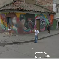Orang-orang di Pojokan Jalan Ini Dikaburkan Google Maps, Rupanya Inilah Gambar di Baliknya