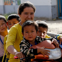 Orangtuanya Dipaksa Ikut 'Pendidikan Ulang' oleh Pemerintah Komunis China, 880.500 Anak Suku Uighur Terlantar, Termasuk Balita Satu Tahun