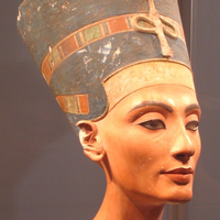 Coba Perhatikan Patung Ratu Mesir Kuno yang Satu Ini, Mengapa Patung Nefertiti Ini Satu Bola Matanya Tidak Ada? Apa yang Menyebabkan Dia Sampai Harus Kehilangan Matanya?
