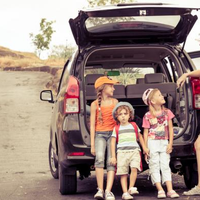Simak 8 Tips Ini Jika Anda Berencana Mengajak Anak Liburan dengan Mobil
