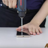 Siapa yang Tak Mau Punya Smartphone Tahan Bor dan Palu Seperti Ini? Harganya Murah Lagi