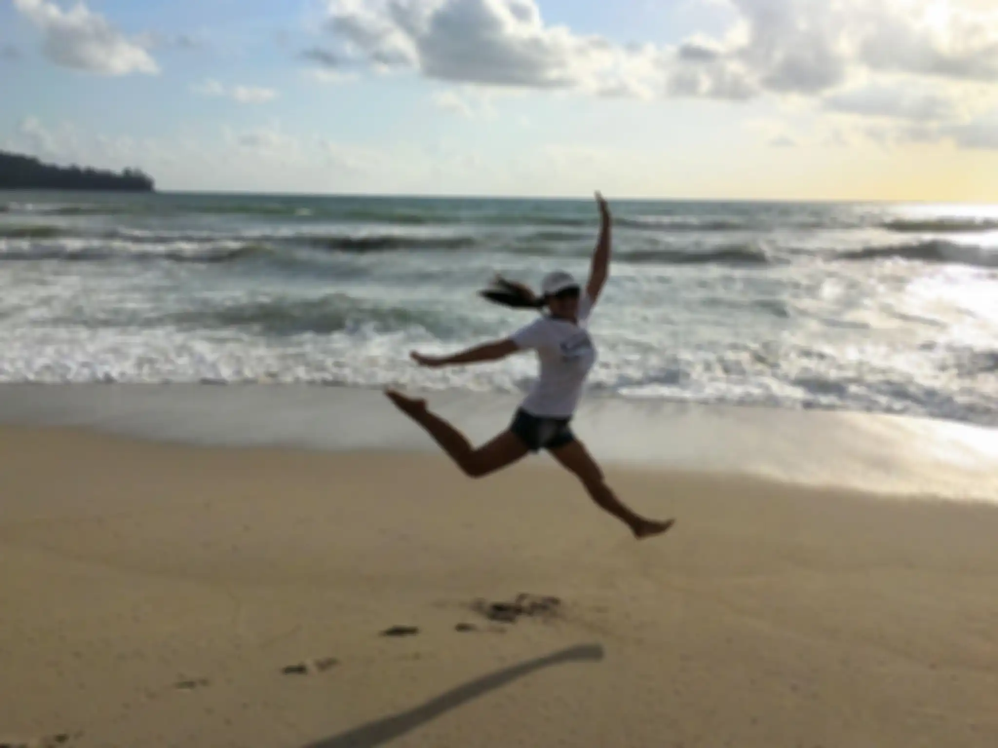 Tanpa ribet-ribet, begini cara foto beruntun alias burst mode di kamera iPhone.