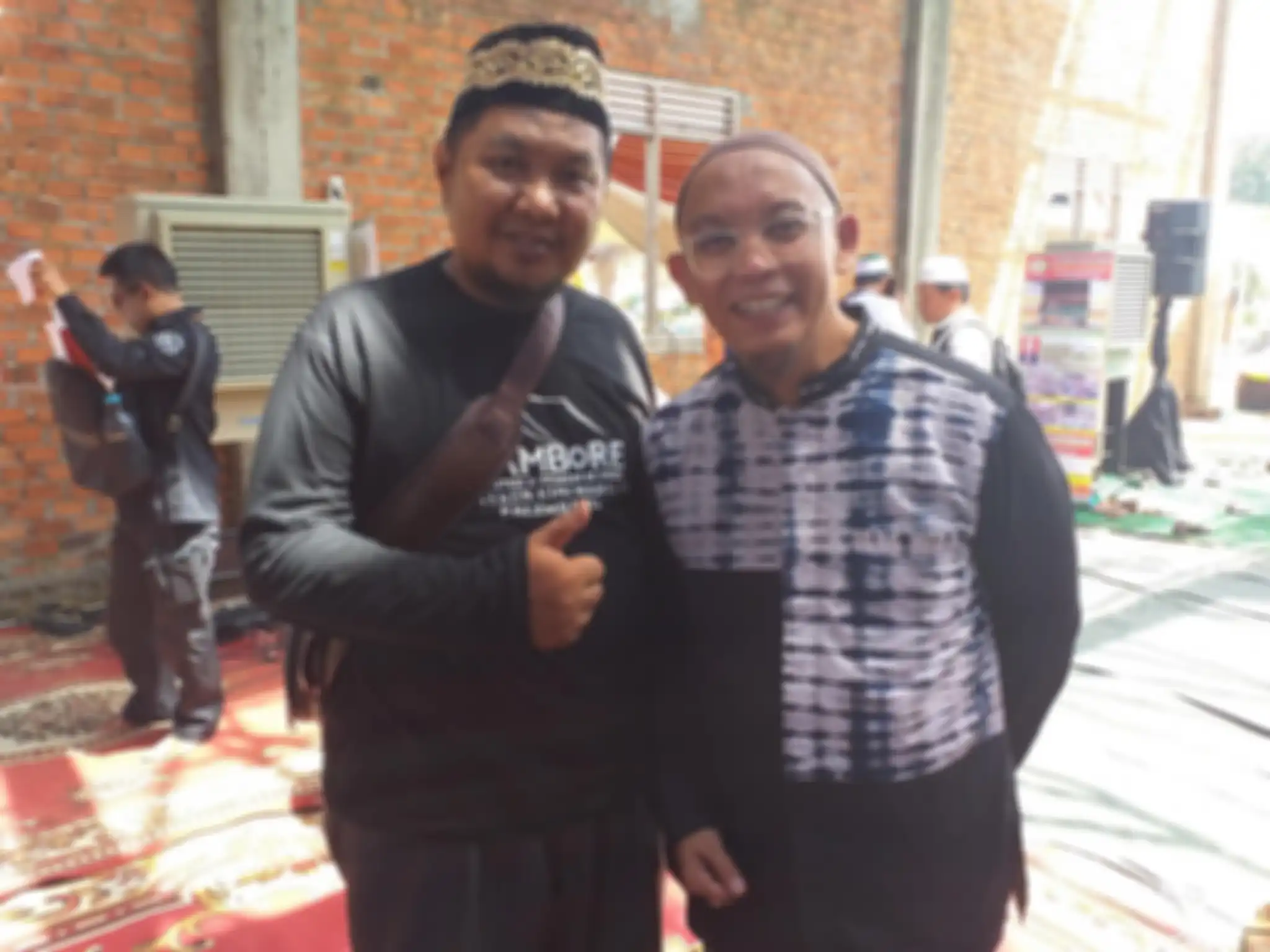 Inilah 6 artis Indonesia yang ternyata masih tinggal di rumah kontrakan. Nomor terakhir malah sampai nangis lihat kondisi suaminya.
