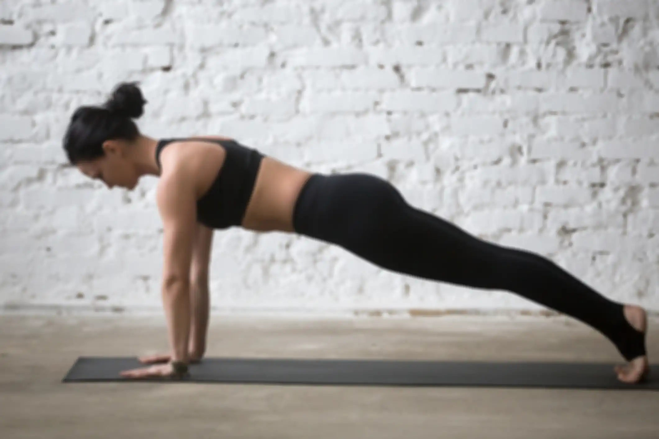 Pose yoga Kumbhakasana