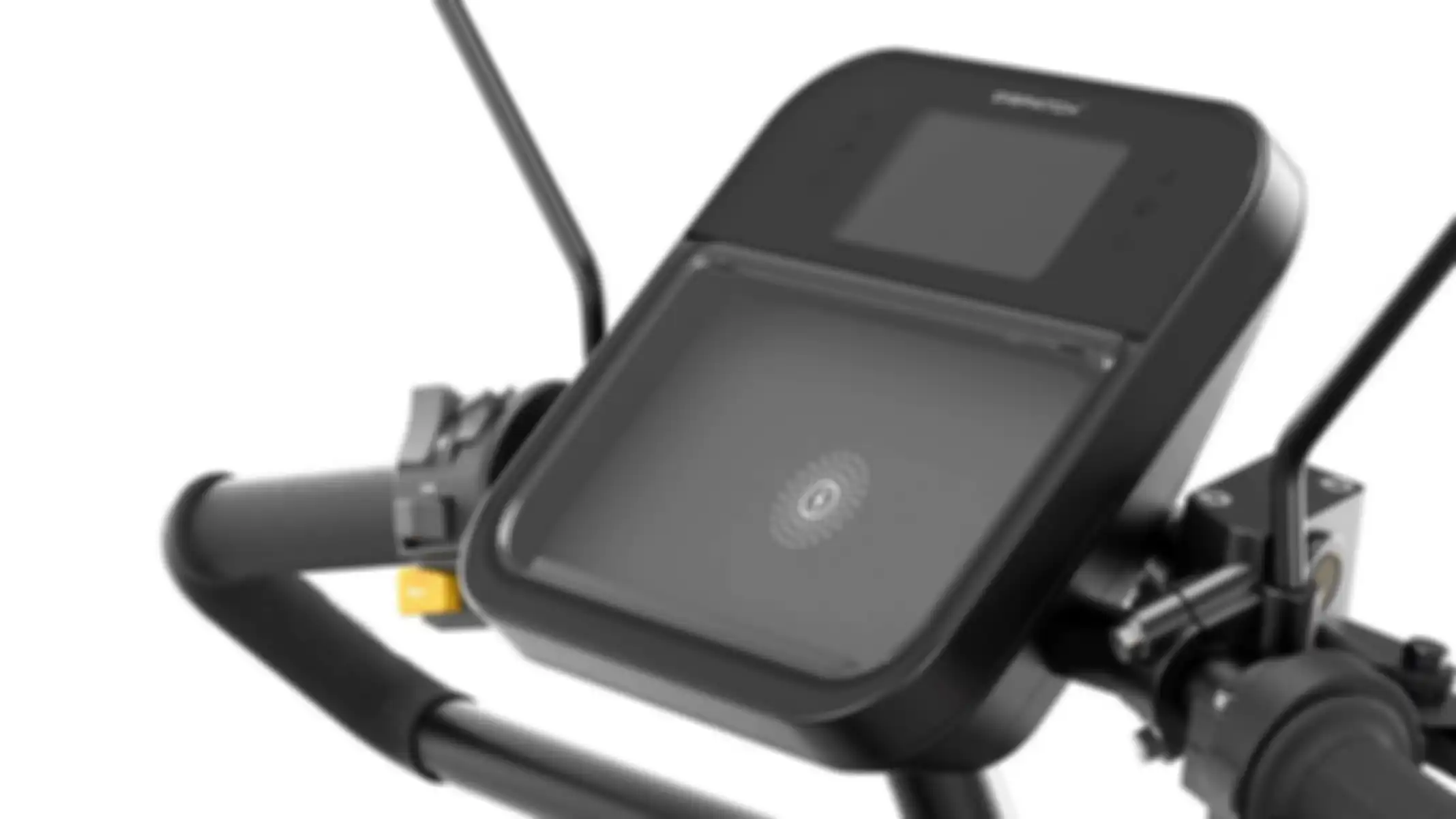 Instrumen full digital dengan konektivitas ke smartphone.