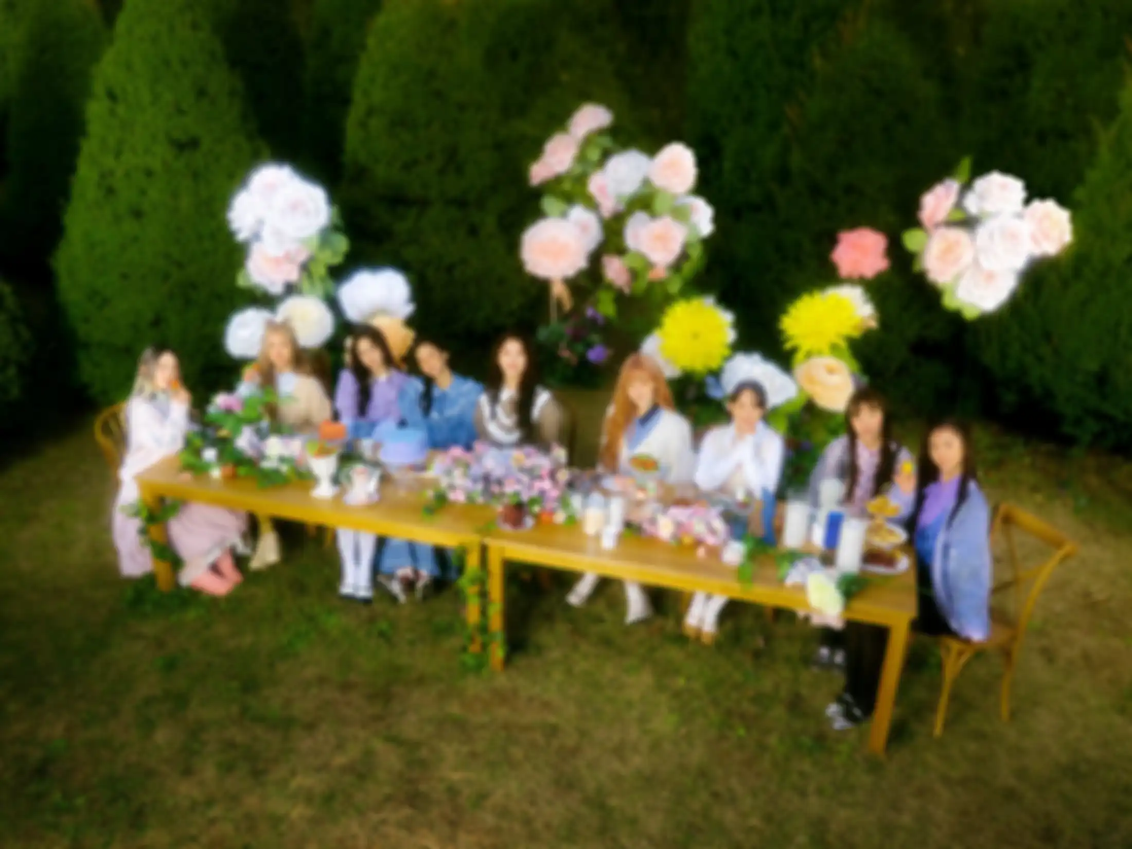 Foto teaser Kep1er yang jadi bocoran konsep mereka saat debut Desember nanti.
