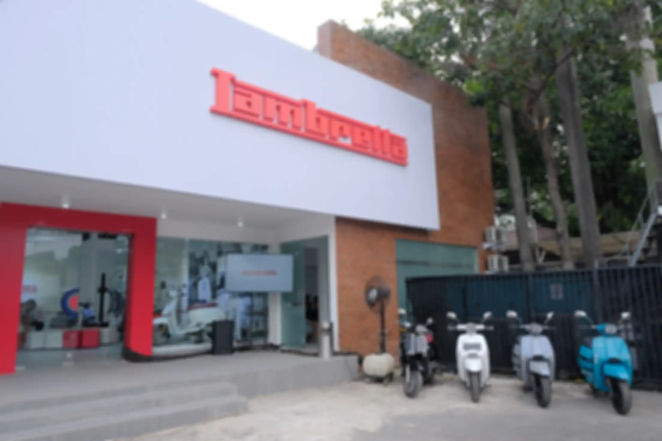 Dealer pertama Lambretta di Indonesia berlokasi di Jl. Ampera Raya No. 4A, Jaksel