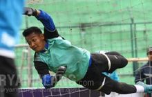 Kiper yang Baru Dilepas Arema FC Kini Menuju Persebaya