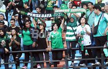 VIDEO - Ribuan Bonek Hijaukan Jalanan Surabaya untuk Menyambut Kepulangan Persebaya